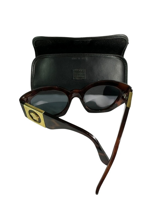 Vintage GIANNI VERSACE 420/C Medusa Tortoise Gold Medusa Sunglasses 90s main image 11